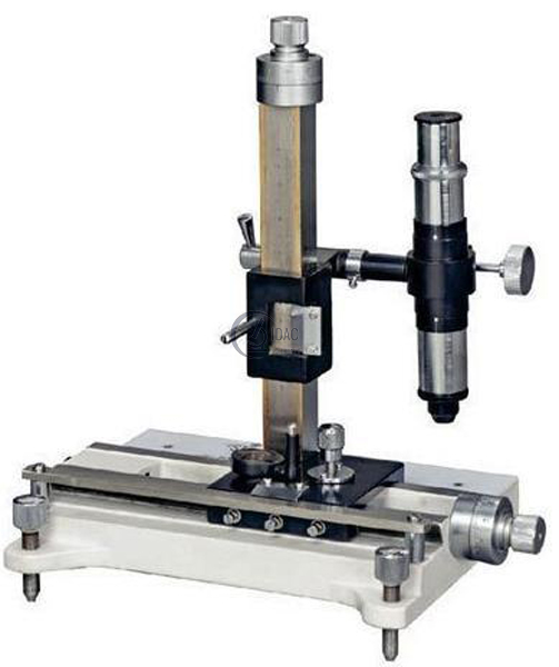 Travelling Microscope